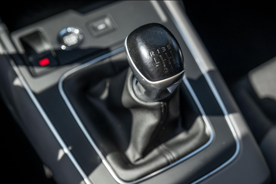 Citroën C5 Aircross 1.2 PureTech Business Plus I Trekhaak I Camera I dealeronderhoud I