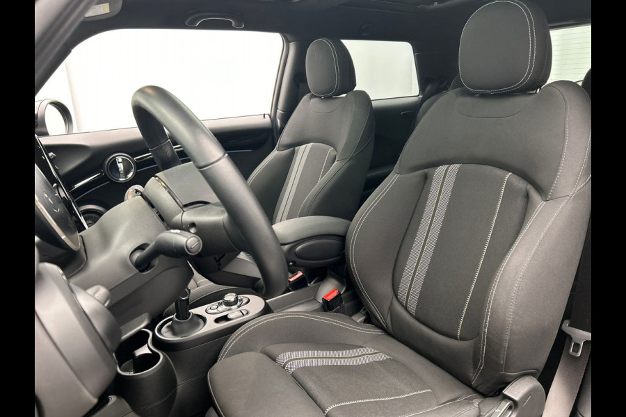 MINI Mini Electric MINI Electric Cooper SE 33 kWh | Carplay | Schuif/kanteldak | Camera | Climate-control | Stoelverwarming |