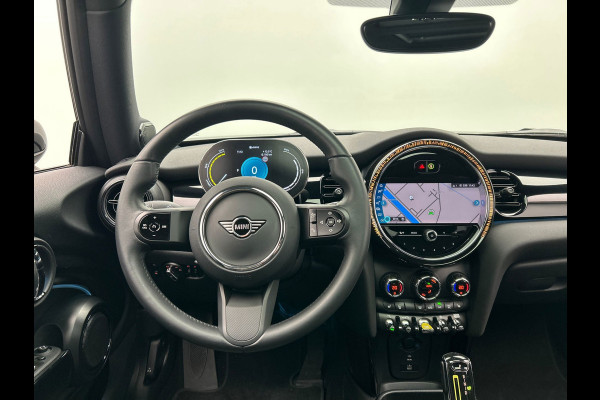 MINI Mini Electric MINI Electric Cooper SE 33 kWh | Carplay | Schuif/kanteldak | Camera | Climate-control | Stoelverwarming |