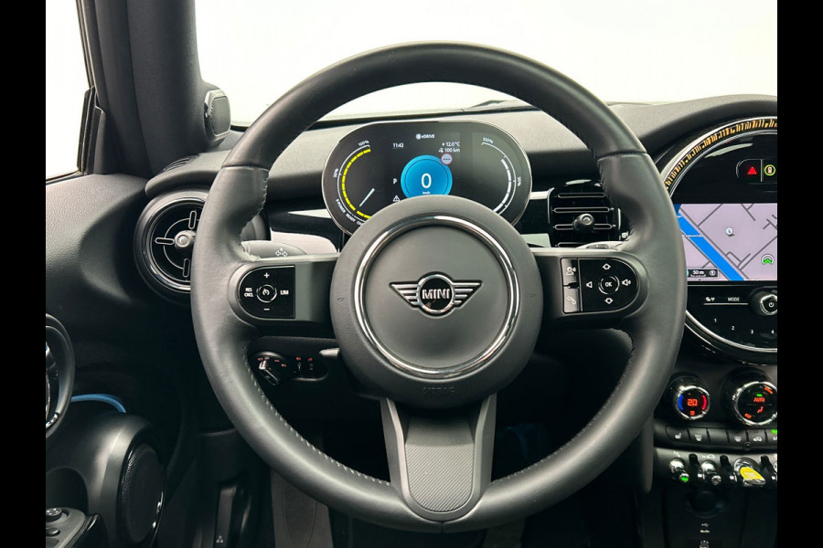 MINI Mini Electric MINI Electric Cooper SE 33 kWh | Carplay | Schuif/kanteldak | Camera | Climate-control | Stoelverwarming |