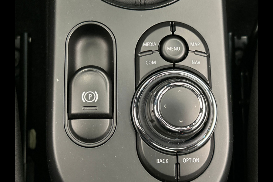 MINI Mini Electric MINI Electric Cooper SE 33 kWh | Carplay | Schuif/kanteldak | Camera | Climate-control | Stoelverwarming |