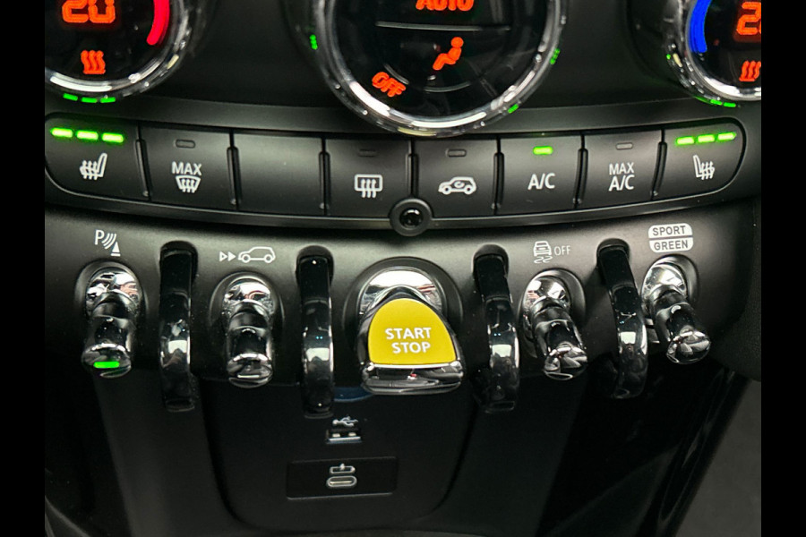 MINI Mini Electric MINI Electric Cooper SE 33 kWh | Carplay | Schuif/kanteldak | Camera | Climate-control | Stoelverwarming |