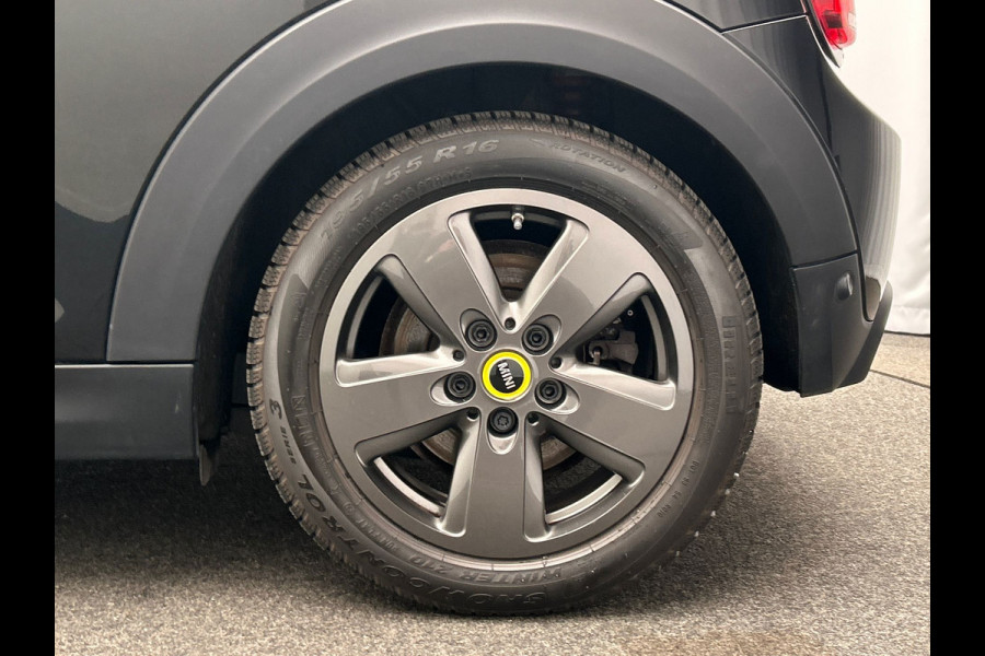 MINI Mini Electric MINI Electric Cooper SE 33 kWh | Carplay | Schuif/kanteldak | Camera | Climate-control | Stoelverwarming |