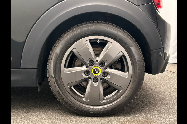 MINI Mini Electric MINI Electric Cooper SE 33 kWh | Carplay | Schuif/kanteldak | Camera | Climate-control | Stoelverwarming |