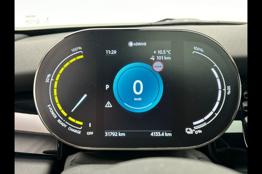 MINI Mini Electric MINI Electric Cooper SE 33 kWh | Carplay | Schuif/kanteldak | Camera | Climate-control | Stoelverwarming |