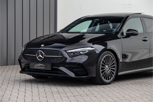 Mercedes-Benz A-Klasse 180 AMG Nightpakket, Pano, Widescreen, Sfeerverlichting 19"