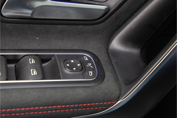 Mercedes-Benz A-Klasse 180 AMG Nightpakket, Pano, Widescreen, Sfeerverlichting 19"