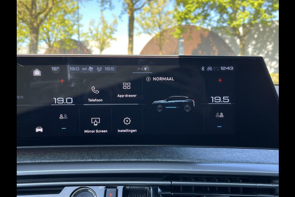 Peugeot E-3008 Allure 73 kWh SOH 96%| ACHTERUITRIJCAMERA| | KEYLESS ENTRY | WARMTEPOMP| 11.000KM! | DIGI. DASH| STOELVERWARMING| CARPLAY/ ANDROID AUTO|