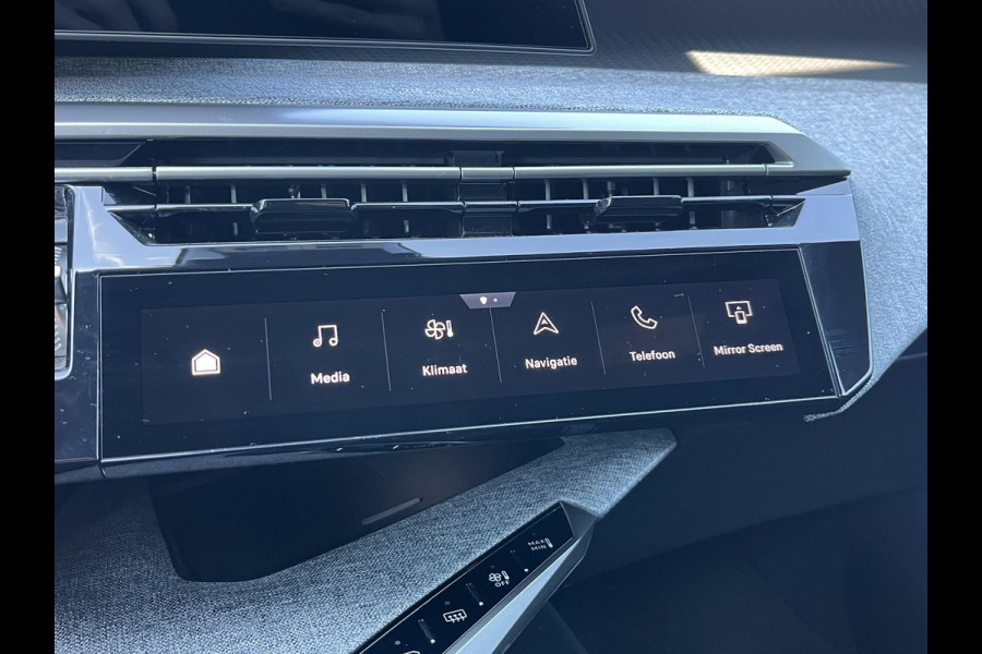 Peugeot E-3008 Allure 73 kWh SOH 96%| ACHTERUITRIJCAMERA| | KEYLESS ENTRY | WARMTEPOMP| 11.000KM! | DIGI. DASH| STOELVERWARMING| CARPLAY/ ANDROID AUTO|