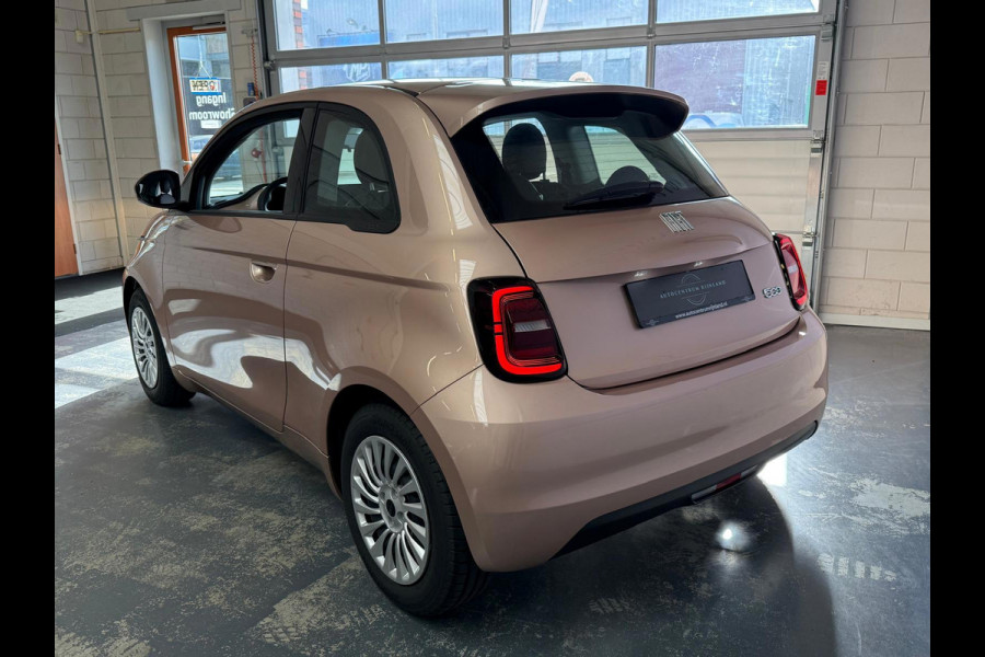 Fiat 500 Urban 42 kWh, CarPlay, Cruise Control