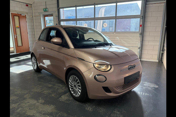 Fiat 500 Urban 42 kWh, CarPlay, Cruise Control