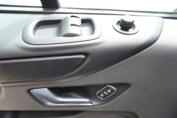 Ford Transit Custom 320 2.0 TDCI 105PK L2H2 Trend nr. V021 | Airco | Cruise | Camera | Ideaal voor camperombouw