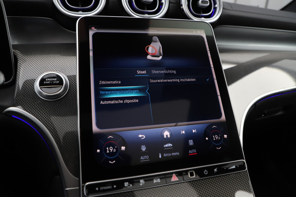 Mercedes-Benz GLC 300e AMG 4-Matic | 313PK | Head-up | Burmester | Keyless | Distronic | Digital-ligt | Sfeerverlichting | Trekhaak | 2024.