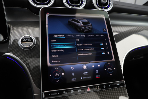 Mercedes-Benz GLC 300e AMG 4-Matic | 313PK | Head-up | Burmester | Keyless | Distronic | Digital-ligt | Sfeerverlichting | Trekhaak | 2024.