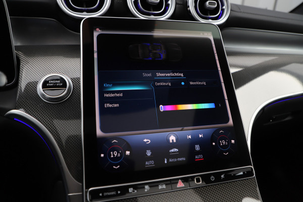 Mercedes-Benz GLC 300e AMG 4-Matic | 313PK | Head-up | Burmester | Keyless | Distronic | Digital-ligt | Sfeerverlichting | Trekhaak | 2024.