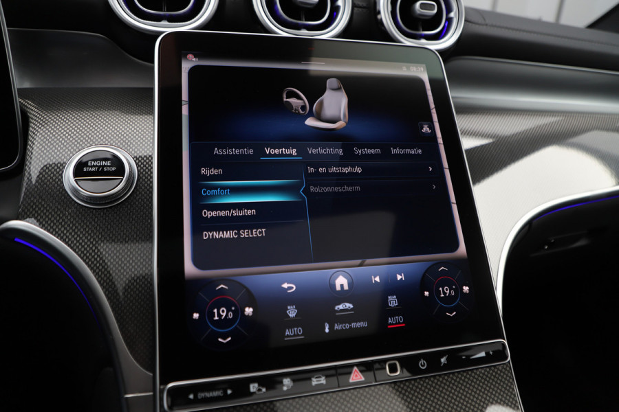 Mercedes-Benz GLC 300e AMG 4-Matic | 313PK | Head-up | Burmester | Keyless | Distronic | Digital-ligt | Sfeerverlichting | Trekhaak | 2024.