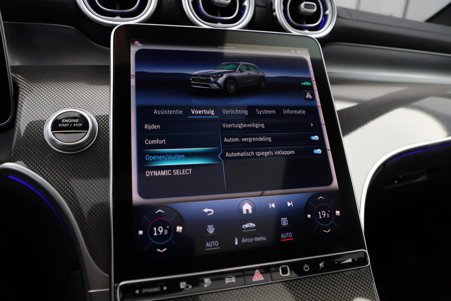 Mercedes-Benz GLC 300e AMG 4-Matic | 313PK | Head-up | Burmester | Keyless | Distronic | Digital-ligt | Sfeerverlichting | Trekhaak | 2024.