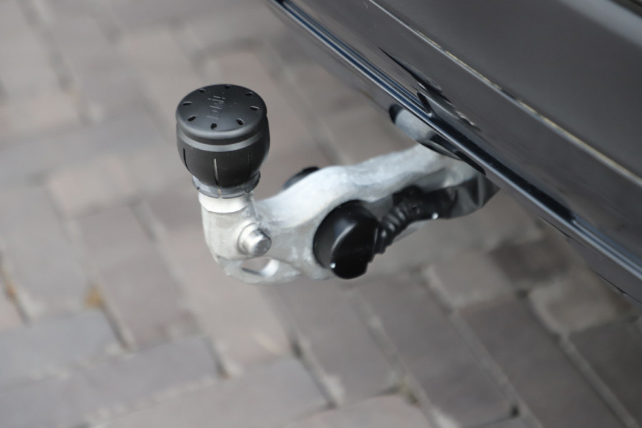 Mercedes-Benz GLC 300e AMG 4-Matic | 313PK | Head-up | Burmester | Keyless | Distronic | Digital-ligt | Sfeerverlichting | Trekhaak | 2024.