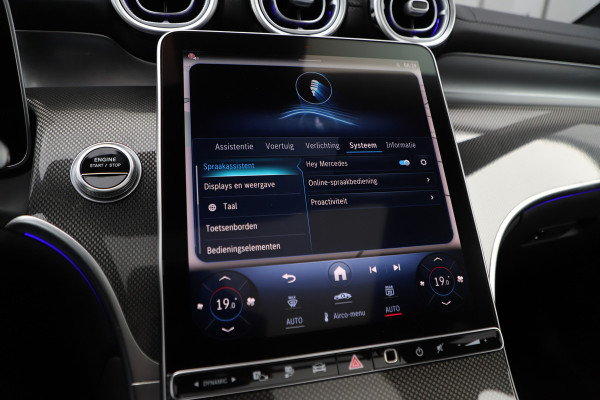 Mercedes-Benz GLC 300e AMG 4-Matic | 313PK | Head-up | Burmester | Keyless | Distronic | Digital-ligt | Sfeerverlichting | Trekhaak | 2024.