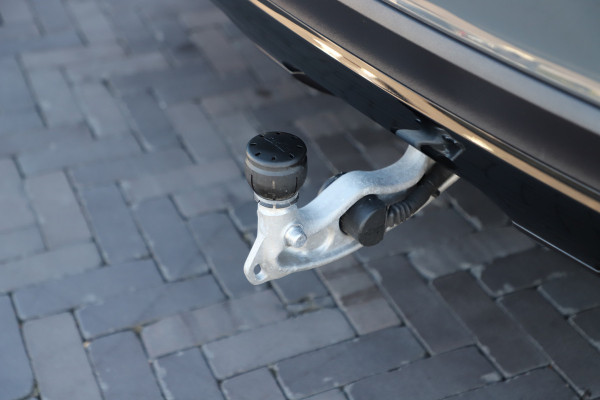 Mercedes-Benz GLE 350de AMG 4-Matic | 320PK | Luchtvering | Keyless-go | Burmester | Distronic+ | Sfeerverlichting | Stoelkoeling | Leder | 2025.