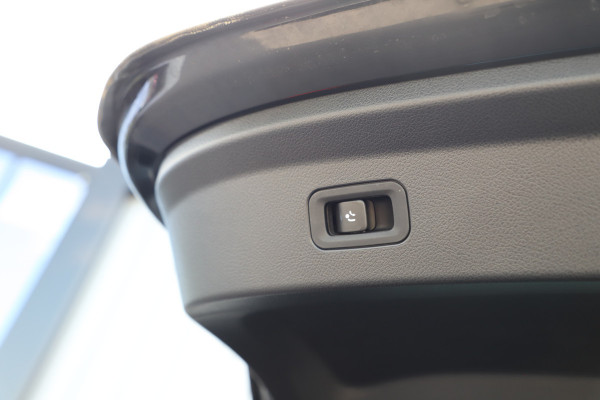 Mercedes-Benz GLE Coupé AMG 53 Hybrid 4MATIC+ | 544PK | Massage | Luchtvering | Head-up | Carbon | Burmester | Keyless | Distronic+ | 2024.