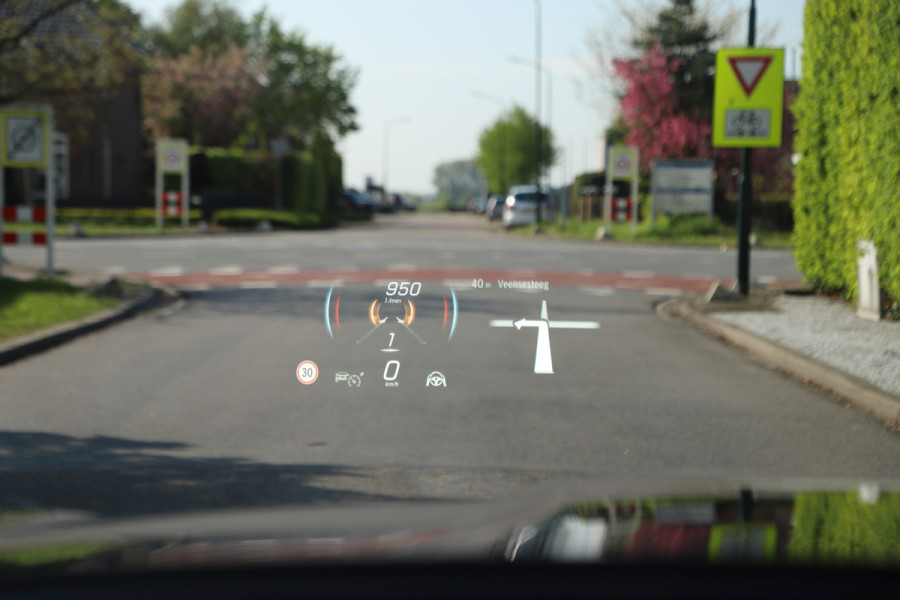 Mercedes-Benz GLC AMG 63 S E Performance | 680PK | Keramisch | Achterasbesturing | Head-up | Carbon | Burmester | Keyless-go | Track-pace | 2024.