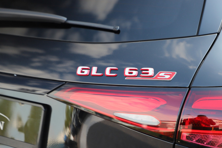 Mercedes-Benz GLC AMG 63 S E Performance | 680PK | Keramisch | Achterasbesturing | Head-up | Carbon | Burmester | Keyless-go | Track-pace | 2024.