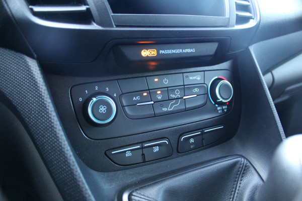 Ford Transit Connect 1.5 EcoBlue L2 Trend 3 Persoons, Airco, laadruimte Lang, schuifdeur re., spiegels verwarmb., telefoonvoorb., pdc achter,