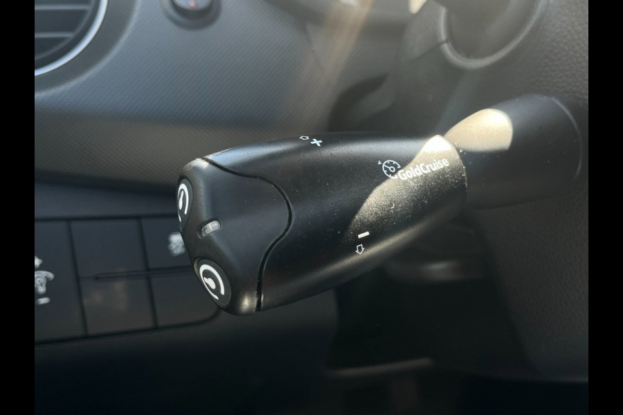 Hyundai i10 1.0i Comfort 5p. | PDC | Automaat | Stoelverwarming | 1ste eigenaar