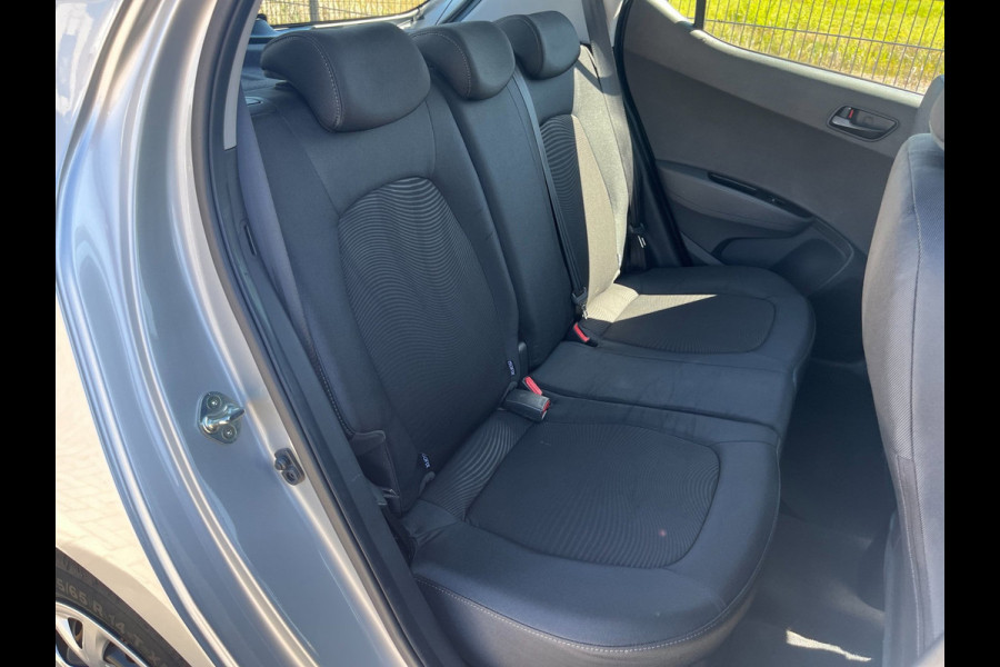 Hyundai i10 1.0i Comfort 5p. | PDC | Automaat | Stoelverwarming | 1ste eigenaar