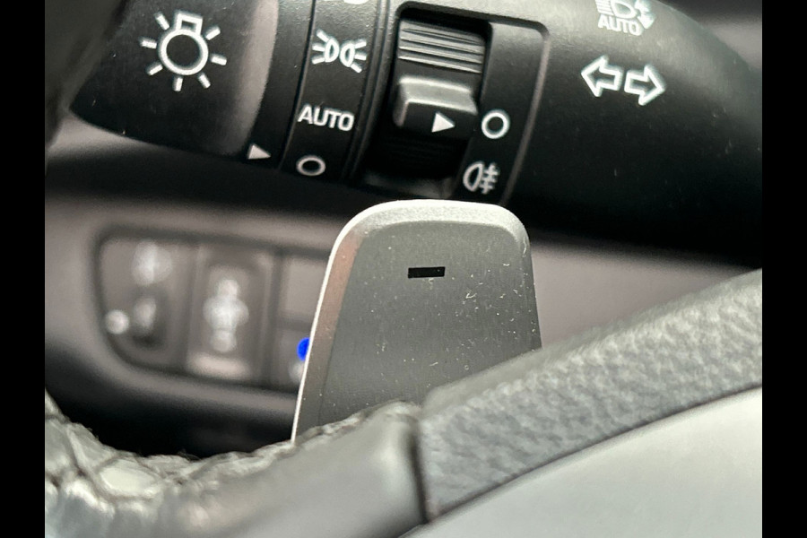 Hyundai IONIQ 1.6 GDi PHEV Comfort | Carplay | Adaptive-cruise | Camera | Schuif/kanteldak | Stoel/Stuurverwarming |