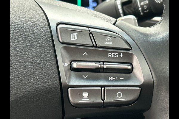 Hyundai IONIQ 1.6 GDi PHEV Comfort | Carplay | Adaptive-cruise | Camera | Schuif/kanteldak | Stoel/Stuurverwarming |