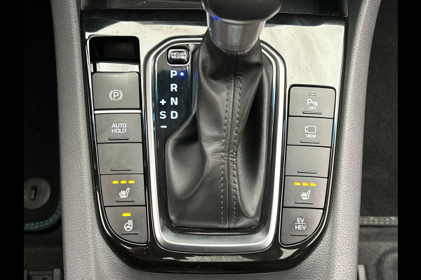 Hyundai IONIQ 1.6 GDi PHEV Comfort | Carplay | Adaptive-cruise | Camera | Schuif/kanteldak | Stoel/Stuurverwarming |