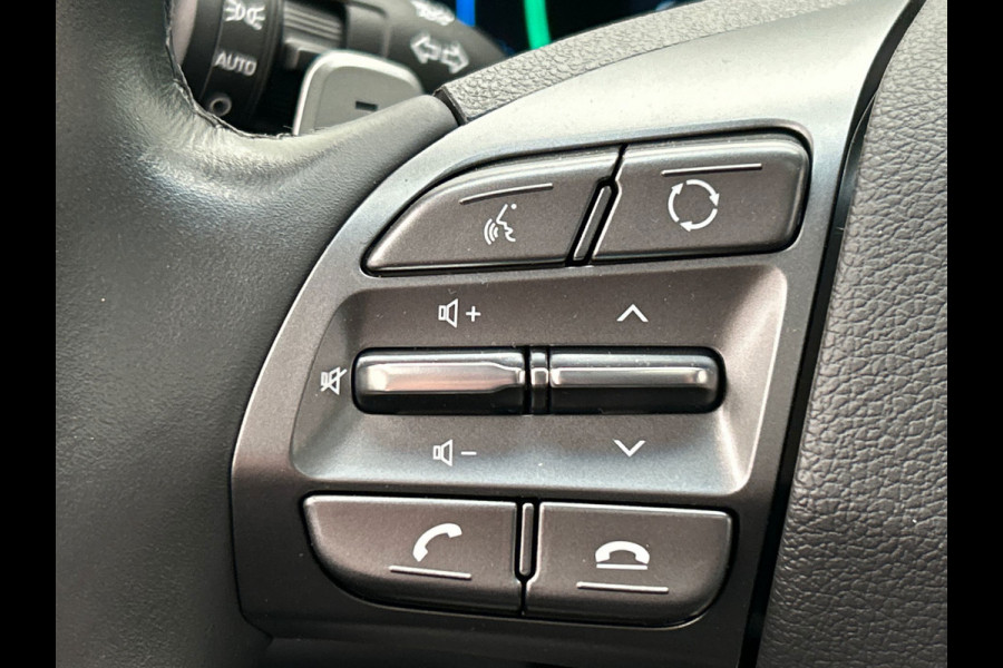 Hyundai IONIQ 1.6 GDi PHEV Comfort | Carplay | Adaptive-cruise | Camera | Schuif/kanteldak | Stoel/Stuurverwarming |