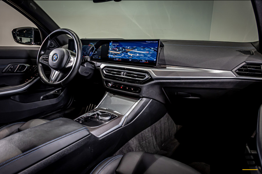 BMW 3 Serie Touring 330e|Pano|Cam|HUD|Fisc€59.700,-|Full|Gar
