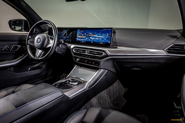 BMW 3 Serie Touring 330e|Pano|Cam|HUD|Fisc€59.700,-|Full|Gar