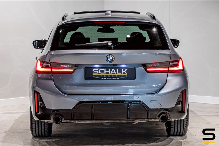 BMW 3 Serie Touring 330e|Pano|Cam|HUD|Fisc€59.700,-|Full|Gar
