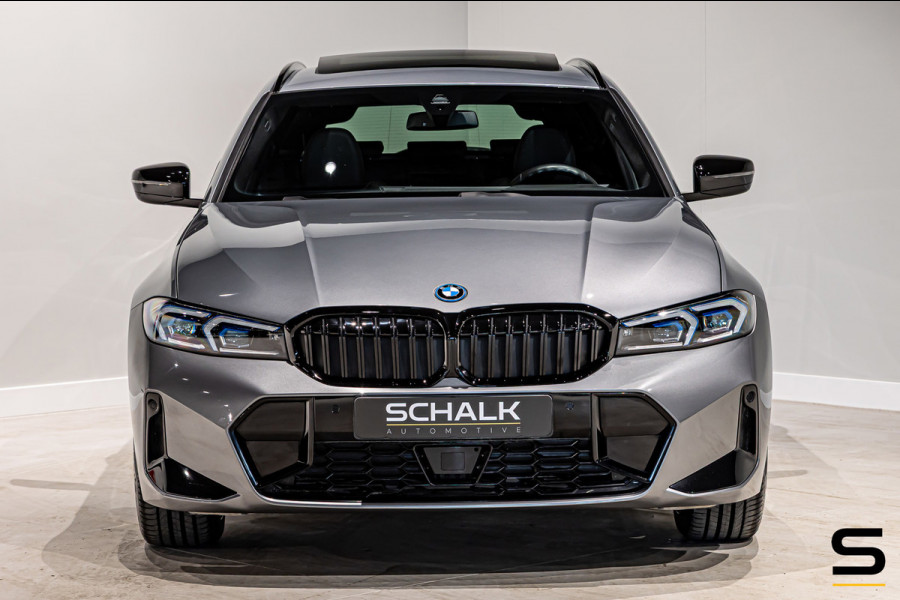 BMW 3 Serie Touring 330e|Pano|Cam|HUD|Fisc€59.700,-|Full|Gar