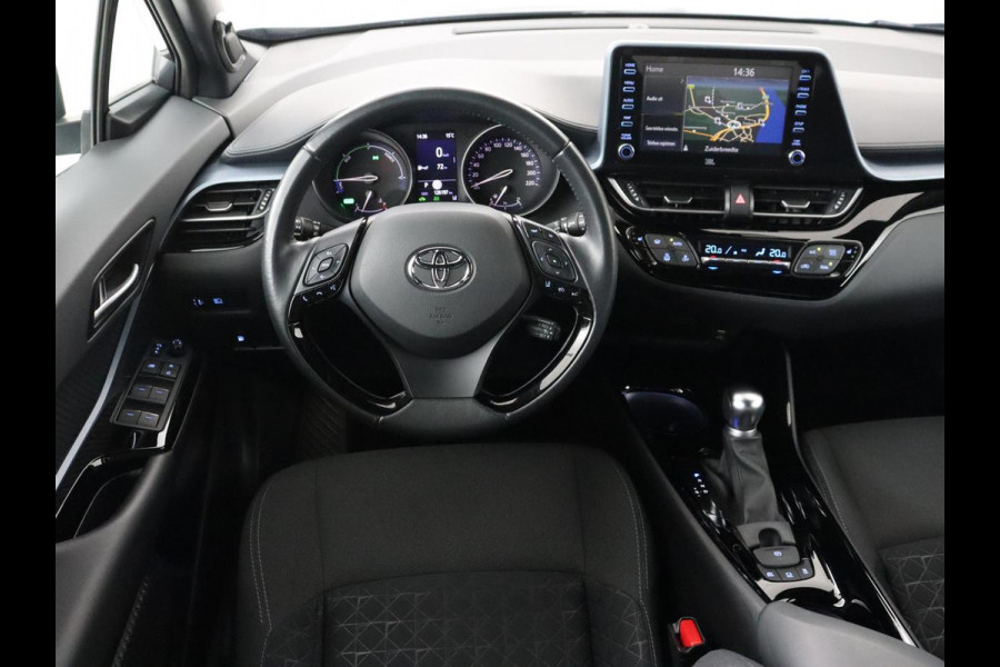 Toyota C-HR 2.0 Hybrid First Edition | Stoelverwarming | Adaptive cruise | Camera | Carplay | JBL Sound | Keyless | Full LED | Navigatie | Dodehoek detectie | Climate control | Bluetooth