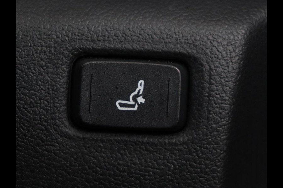 Toyota C-HR 2.0 Hybrid First Edition | Stoelverwarming | Adaptive cruise | Camera | Carplay | JBL Sound | Keyless | Full LED | Navigatie | Dodehoek detectie | Climate control | Bluetooth