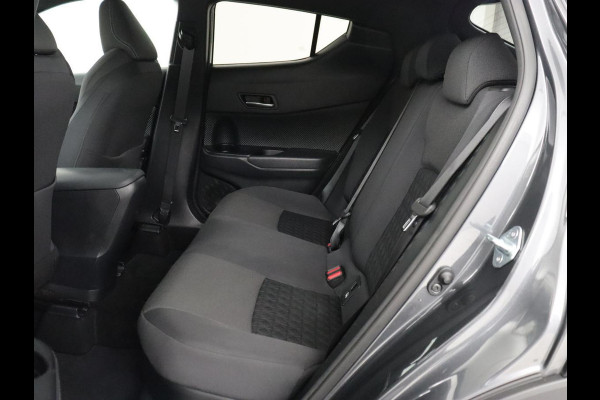 Toyota C-HR 2.0 Hybrid First Edition | Stoelverwarming | Adaptive cruise | Camera | Carplay | JBL Sound | Keyless | Full LED | Navigatie | Dodehoek detectie | Climate control | Bluetooth