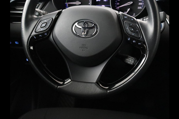 Toyota C-HR 2.0 Hybrid First Edition | Stoelverwarming | Adaptive cruise | Camera | Carplay | JBL Sound | Keyless | Full LED | Navigatie | Dodehoek detectie | Climate control | Bluetooth