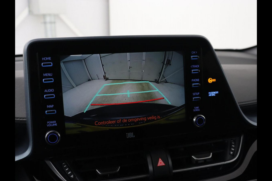 Toyota C-HR 2.0 Hybrid First Edition | Stoelverwarming | Adaptive cruise | Camera | Carplay | JBL Sound | Keyless | Full LED | Navigatie | Dodehoek detectie | Climate control | Bluetooth