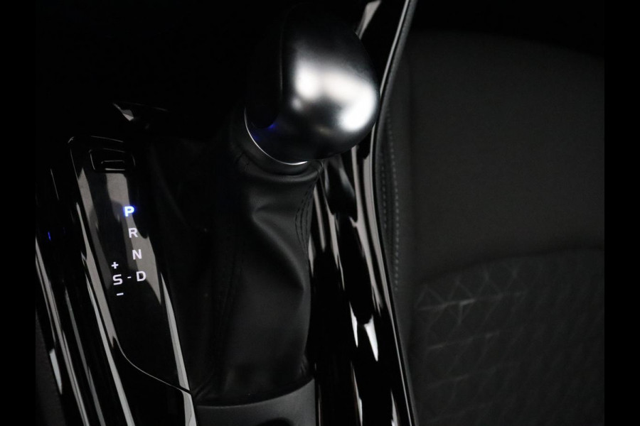 Toyota C-HR 2.0 Hybrid First Edition | Stoelverwarming | Adaptive cruise | Camera | Carplay | JBL Sound | Keyless | Full LED | Navigatie | Dodehoek detectie | Climate control | Bluetooth