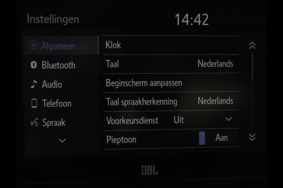 Toyota C-HR 2.0 Hybrid First Edition | Stoelverwarming | Adaptive cruise | Camera | Carplay | JBL Sound | Keyless | Full LED | Navigatie | Dodehoek detectie | Climate control | Bluetooth