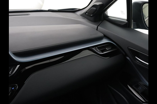 Toyota C-HR 2.0 Hybrid First Edition | Stoelverwarming | Adaptive cruise | Camera | Carplay | JBL Sound | Keyless | Full LED | Navigatie | Dodehoek detectie | Climate control | Bluetooth