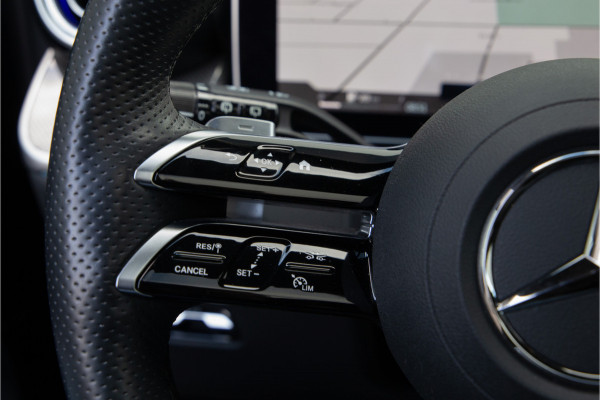 Mercedes-Benz GLC 300e 4MATIC AMG Premium, Pano, Distronic, Leder, Sfeerverlichting