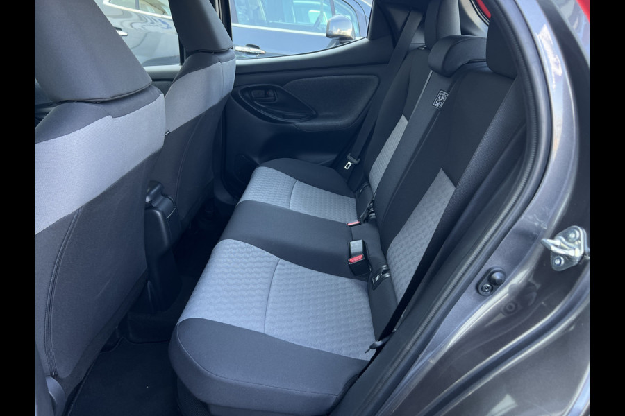 Toyota Yaris 1.5 Hybrid Tokyo Spirit | LED | Camera | Carplay