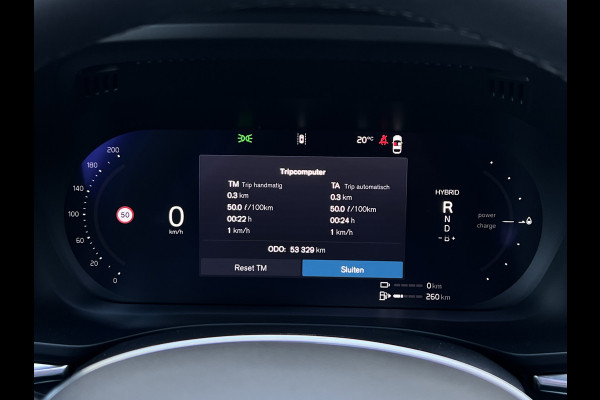Volvo XC60 2.0 T6 Plug-in hybrid AWD Plus Black Edition | Trekhaak | Memory | Harman Kardon Audio | Pano