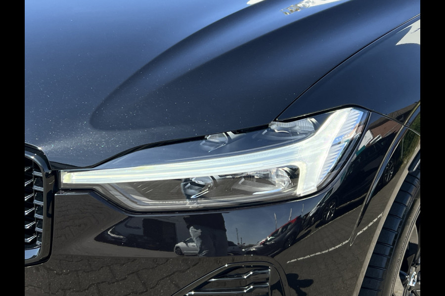 Volvo XC60 2.0 T6 Plug-in hybrid AWD Plus Black Edition | Trekhaak | Memory | Harman Kardon Audio | Pano